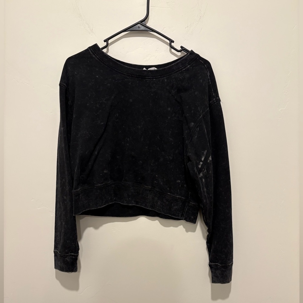 NWOT double zero acid wash top